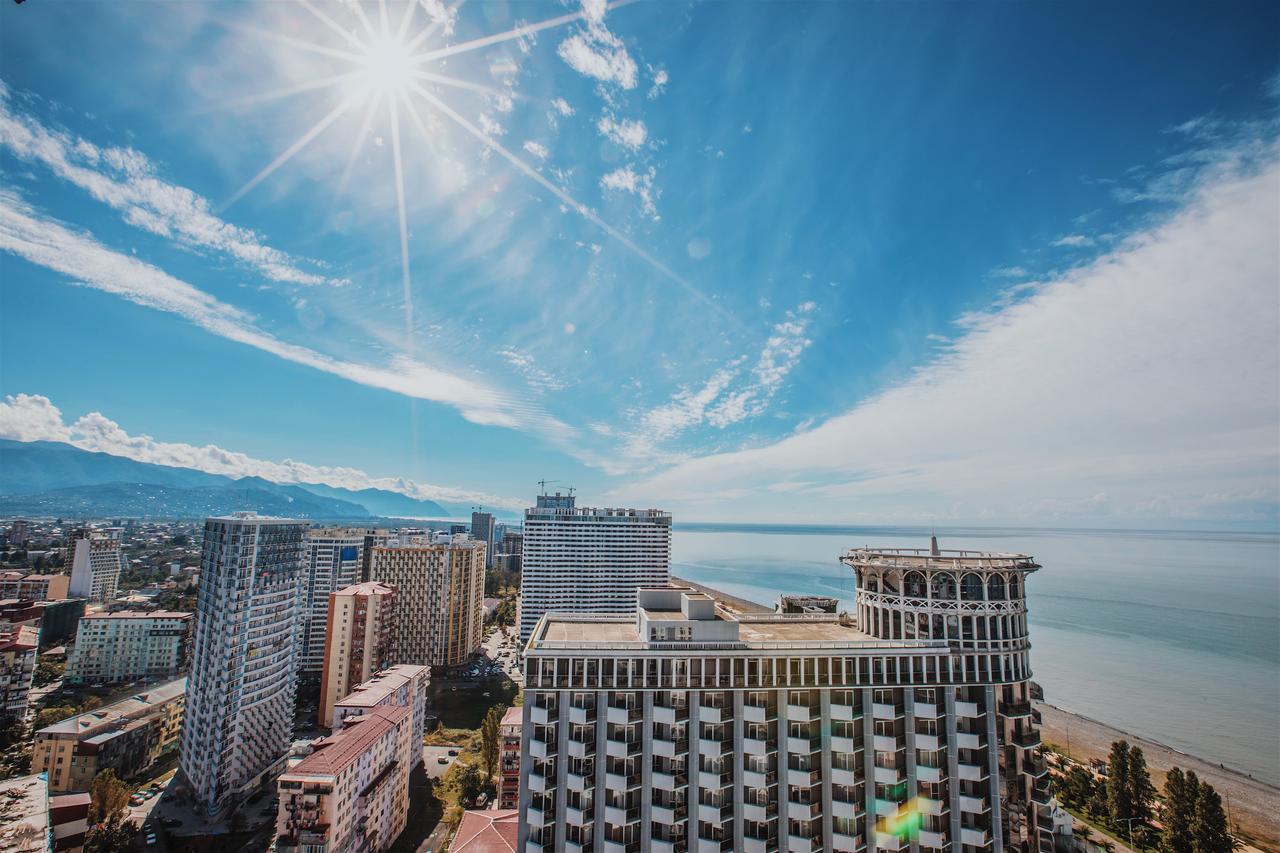 Tina'S Apartments With Panoramic Sea View Batumi Exteriör bild